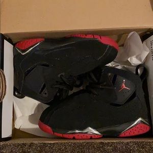 Jordan True Flight BT 6C  (black and red ) Toddler